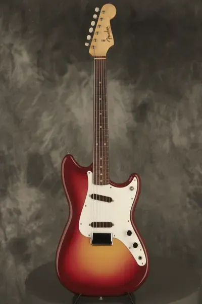 Электрогитара Fender Duo Sonic Sunburst Maroonburst w/case USA 1962