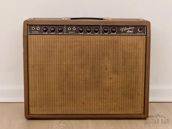 Комбоусилитель для электрогитары Fender Vibrolux 6G11-A Brown 35W 1x12 USA 1963