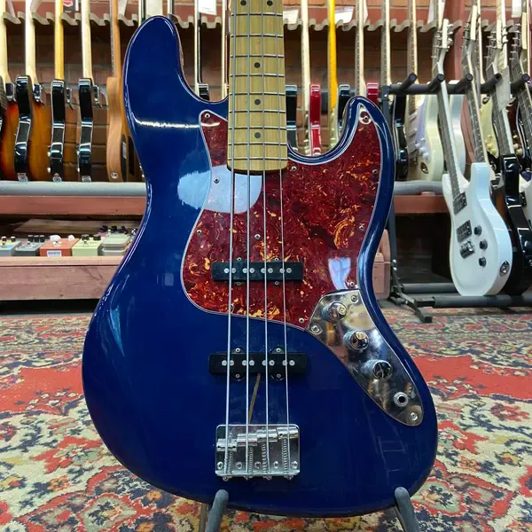 Бас гитара Fender Jazz Bas Blue J-J 1995-1998 Japan