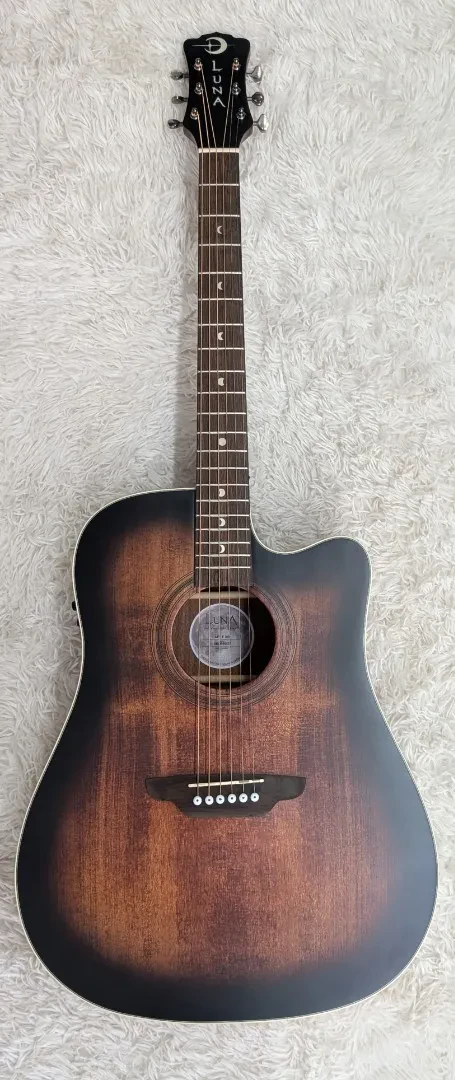 Luna Guitars Luna Art Vintage Dreadnought Cutaway Solid Top Acoustic Electric Guitar