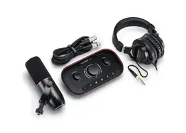 Focusrite Vocaster Two Studio Podcast Set - комплект (Vocaster Two, наушники, микрофон, ПО, микрофонный кабель)