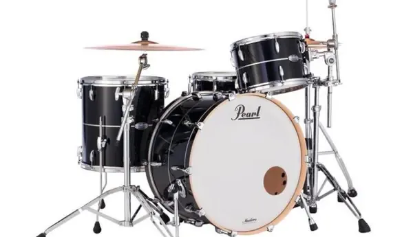 Ударная установка акустическая Pearl MCT923XSP/C Masters Maple Complete 3pc Shell Pack, Piano Black w/ Stripe