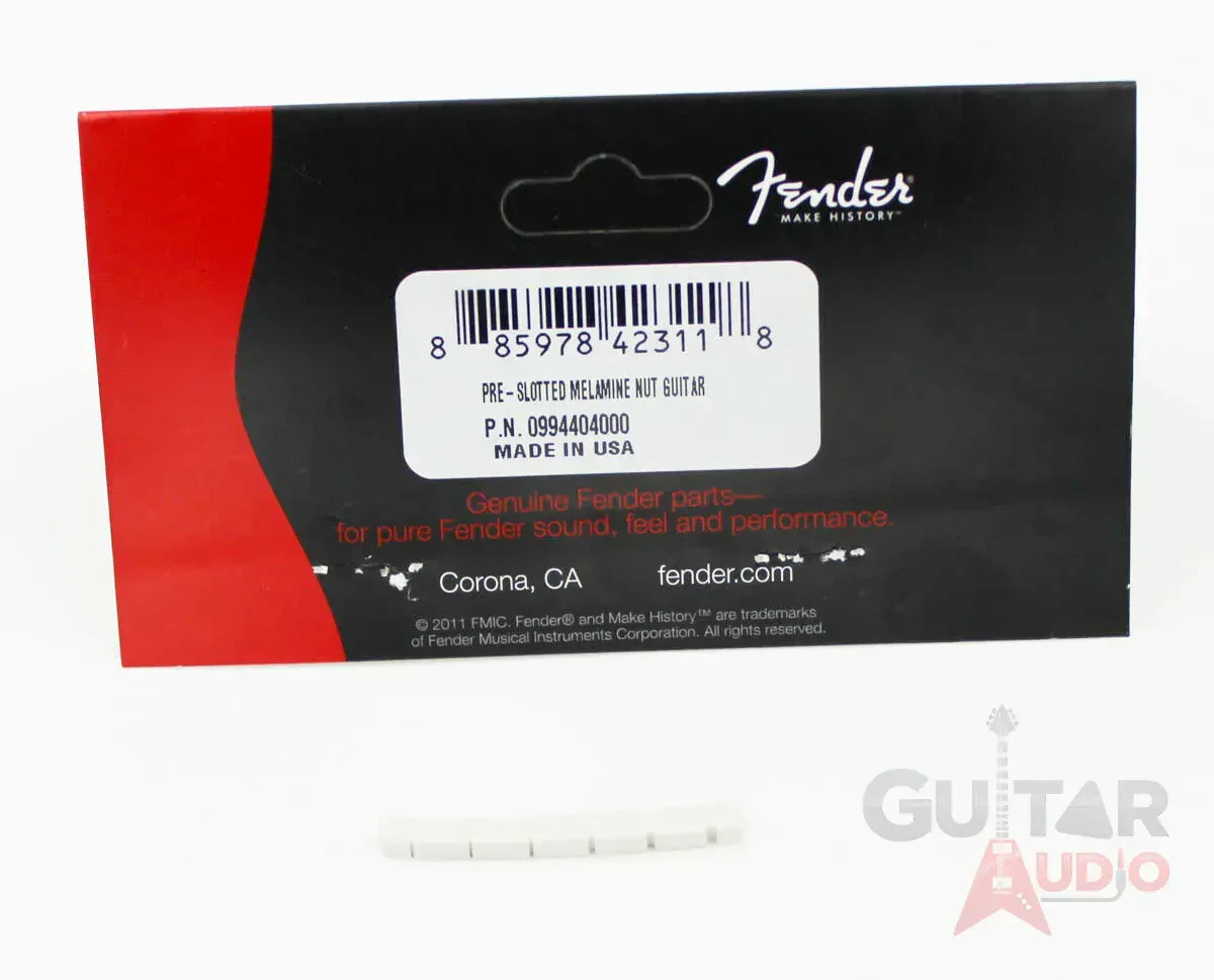 Порожек для электрогитары Fender 099-4404-000 для Stratocaster/Telecaster, меламин, предварительно прорезанный