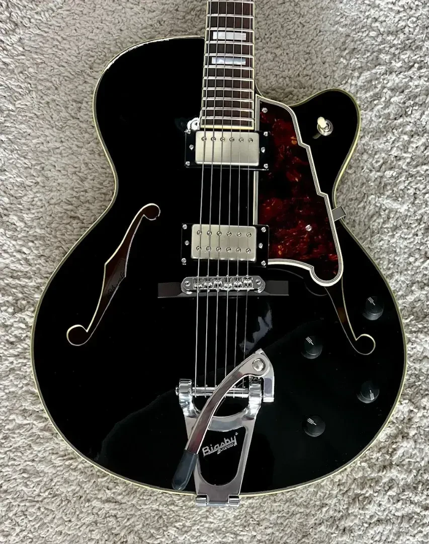 Б/У Электрогитара полуакустическая D'Angelico Excel EX-175 черный с Bigsby