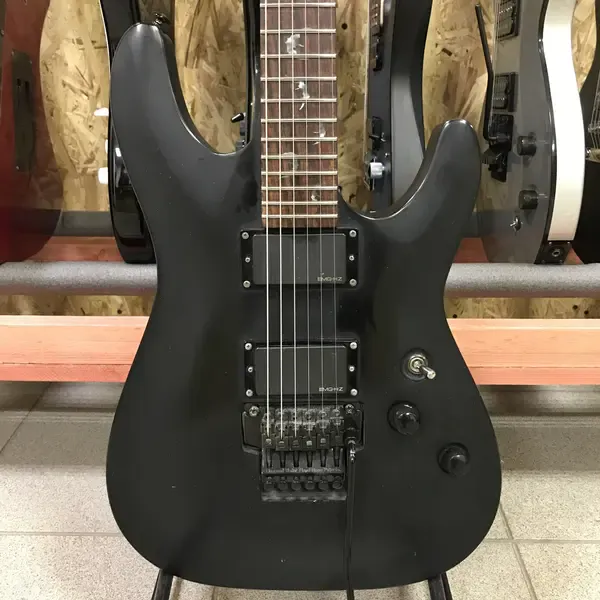 Schecter Damien 6 HH EMG-HZ Floyd Rose Black China 2008 купить в SKIFMUSIC  | 463275