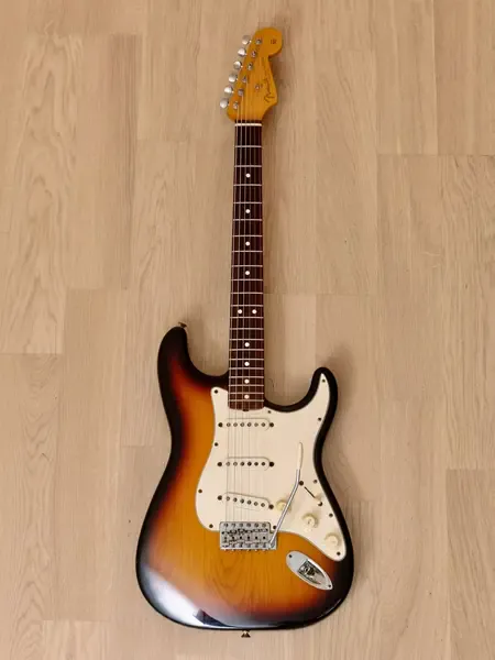 Электрогитара Fender American Vintage '62 Stratocaster SSS Sunburst w/case USA 1991