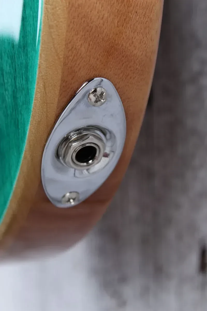 Изображение №6