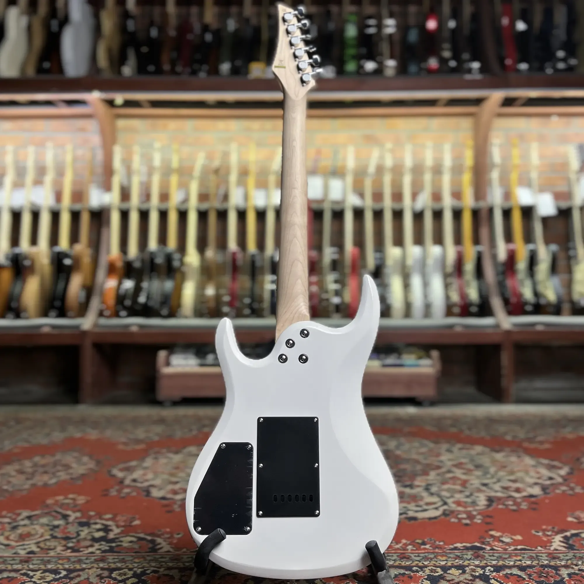 Изображение №7