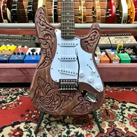 Электрогитара Constructor Stratocaster SSS Natural Brown Russia 2022