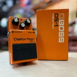 Педаль эффектов для электрогитары BOSS DS-1 Distortion Japan 1980's