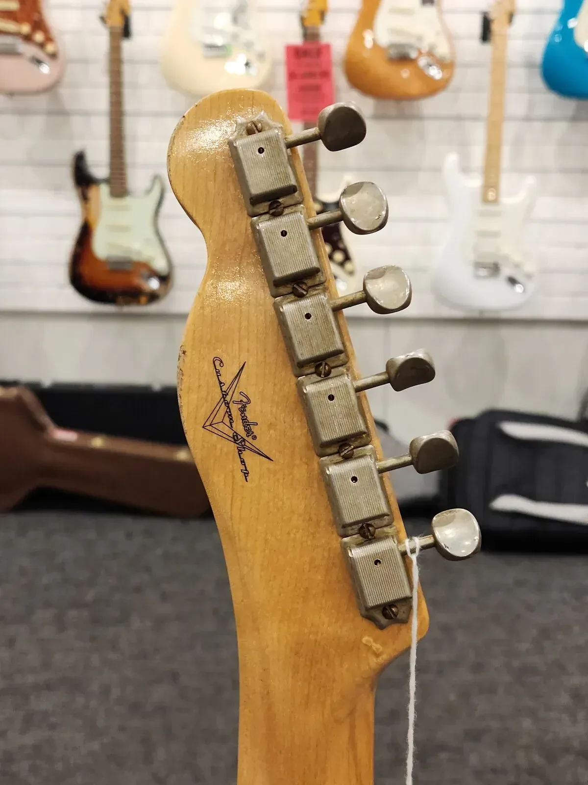 Изображение №6