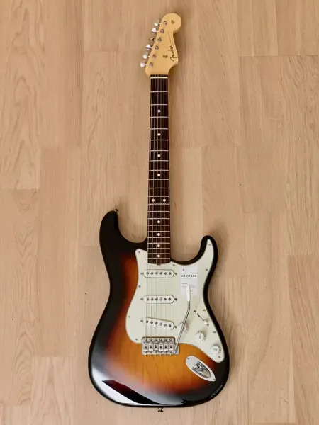 Электрогитара Fender Heritage 60s Stratocaster SSS Sunburst w/gigbag Japan 2022