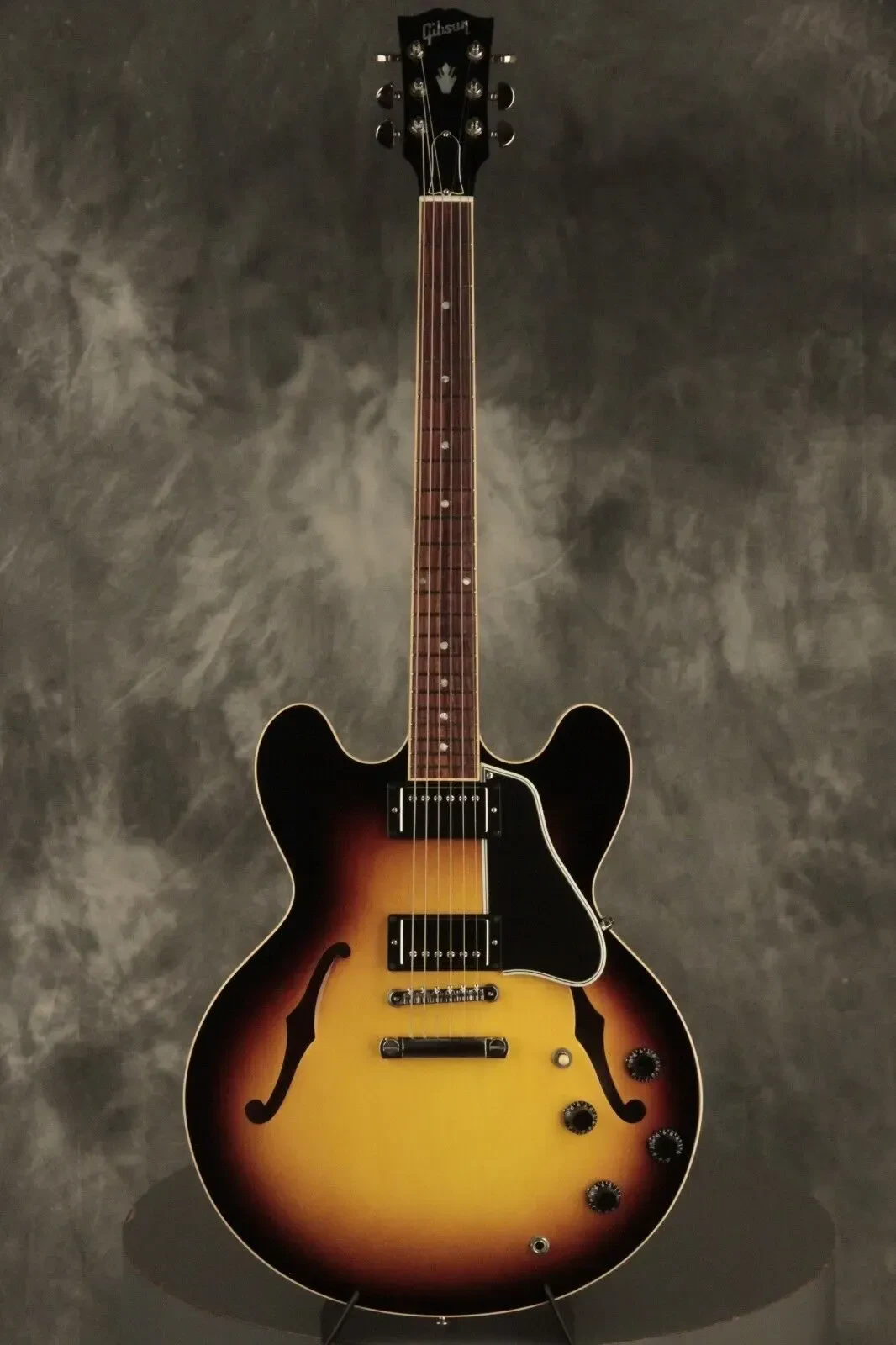 Электрогитара полуакустическая Gibson Custom ES-335 DOT Vintage Sunburst w/case USA 2012