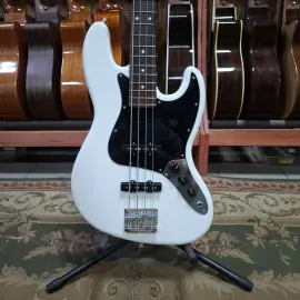 Бас-гитара Fender Jazz Bass JJ Olympic White Case Japan 2012