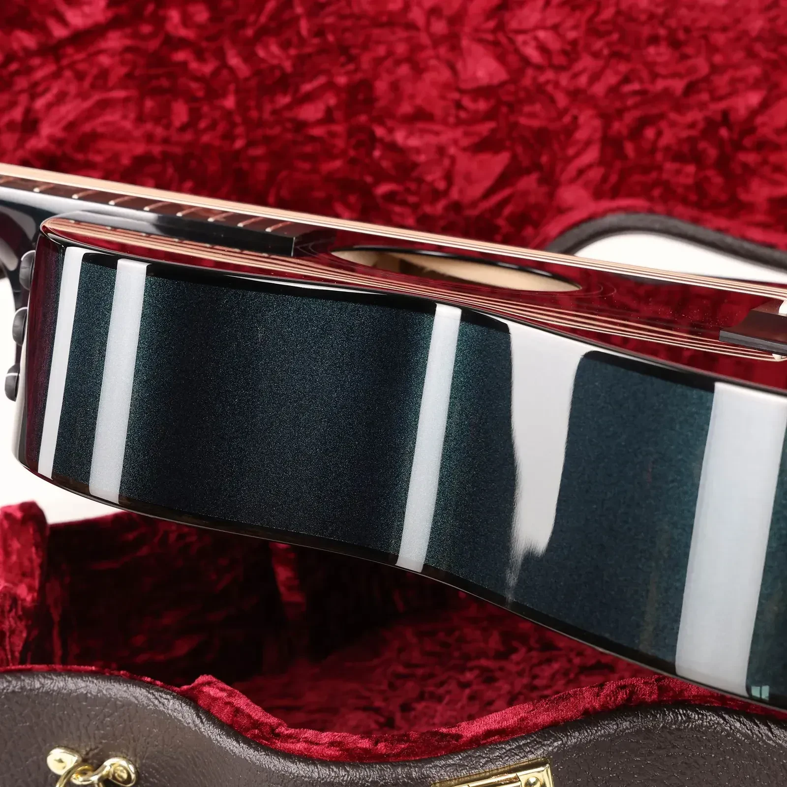 Изображение №6