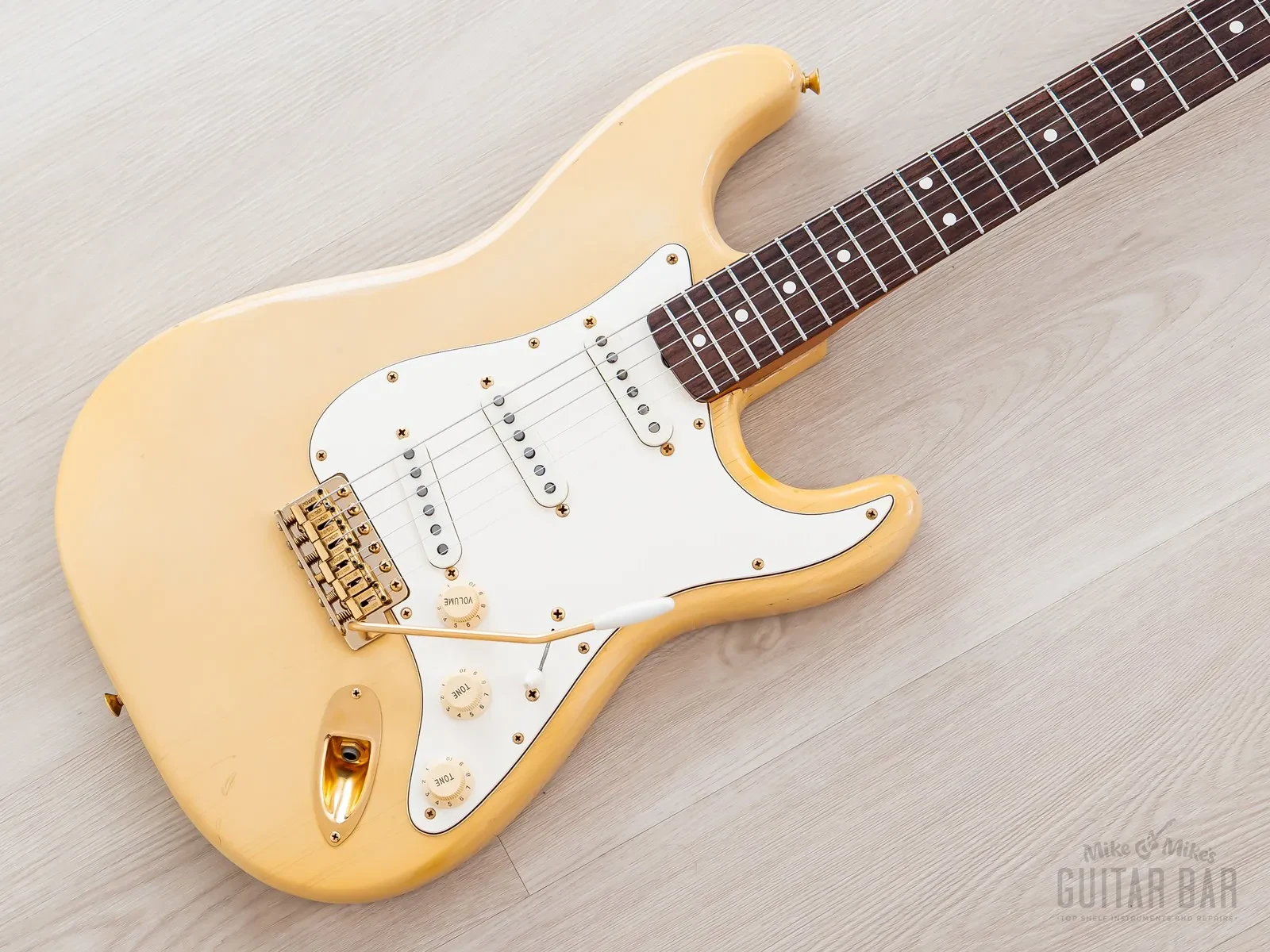 1987 Fender Custom Shop American Vintage '62 Stratocaster Mary Kaye w/ Case