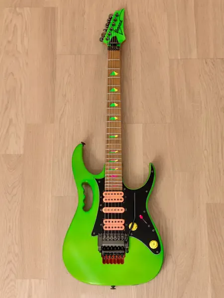 Электрогитара Ibanez JEM777-LNG Steve Vai Signed HSH Loch Ness Green w/case Japan 1987