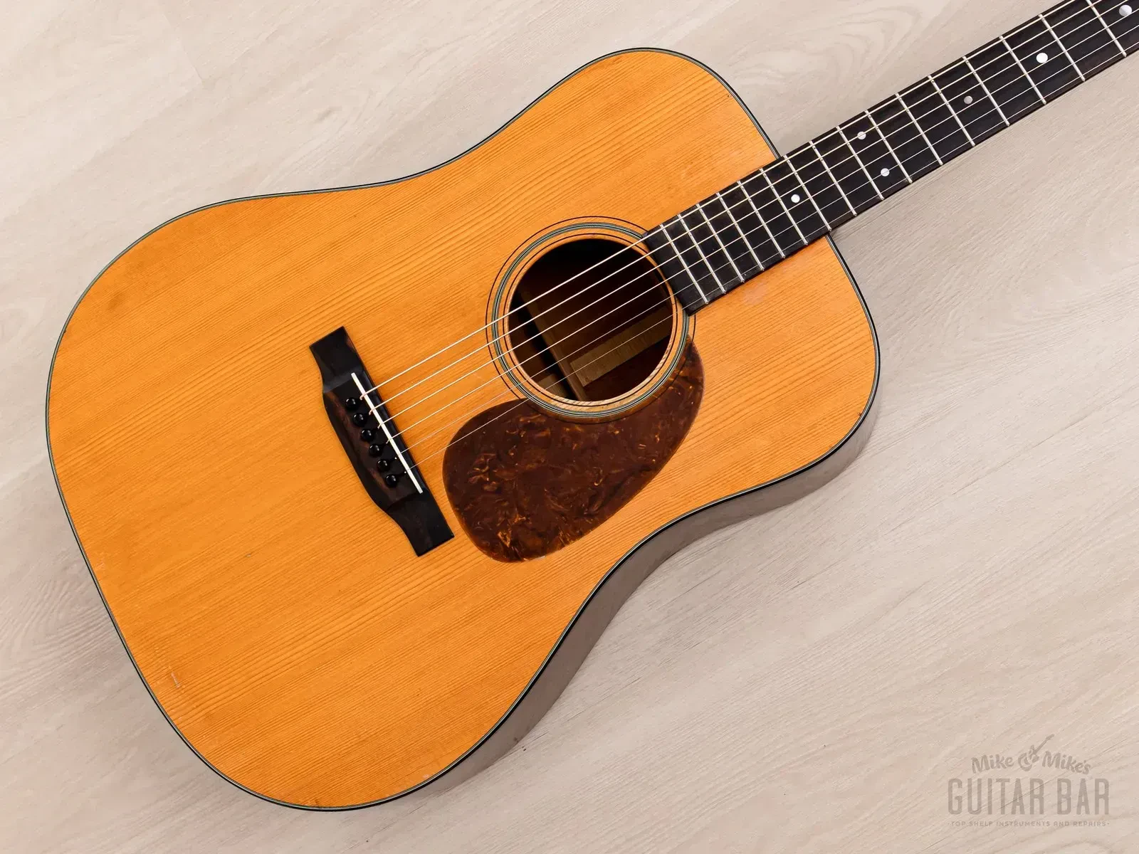 1945 Martin D-18 Vintage Dreadnought Acoustic Guitar, Wartime Features w/ Case