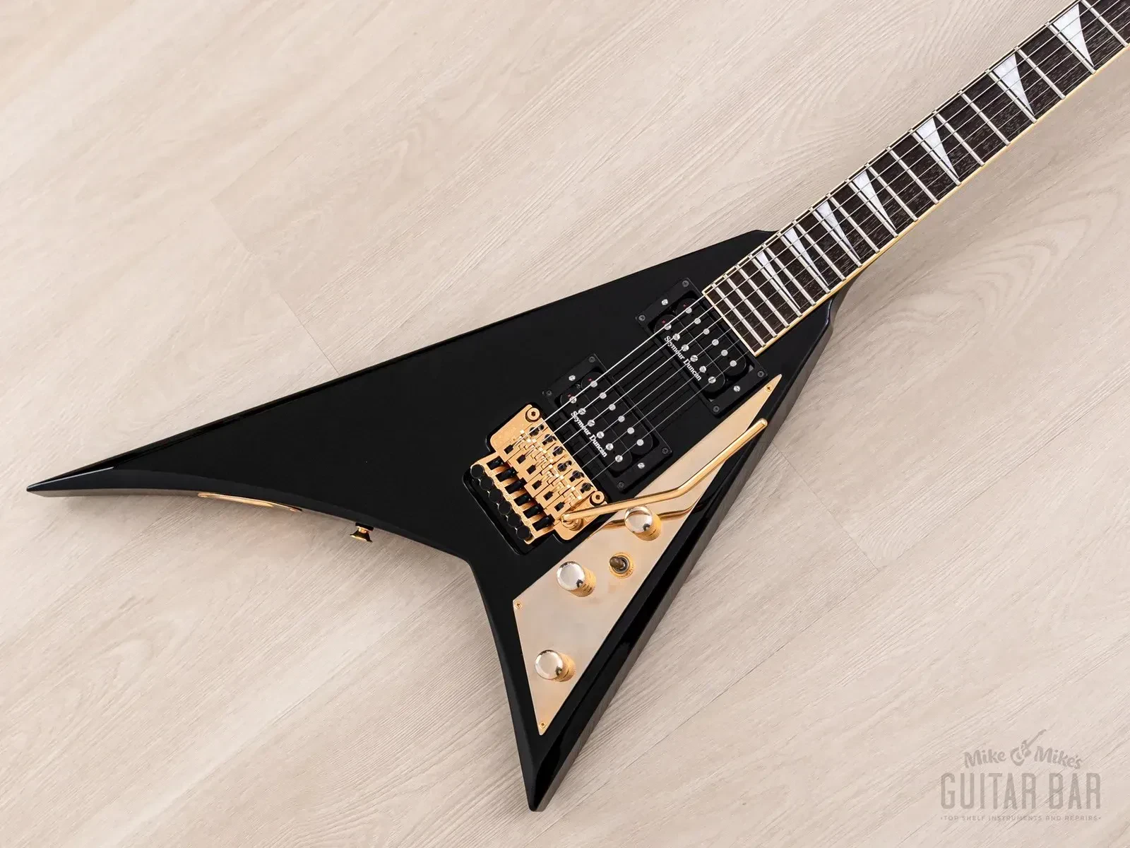 2001 Jackson Stars Randy Rhoads RR-175 Flying V Black, Near-Mint w/ Hangtags