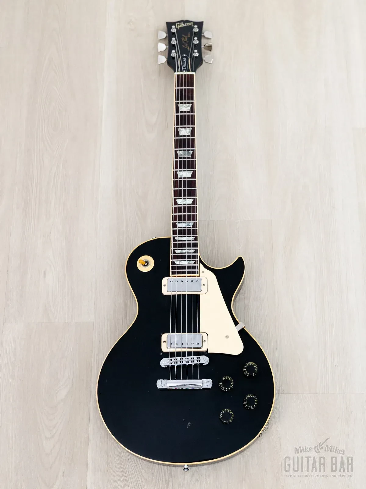 Электрогитара Gibson Les Paul Deluxe HH Black w/case USA 1980