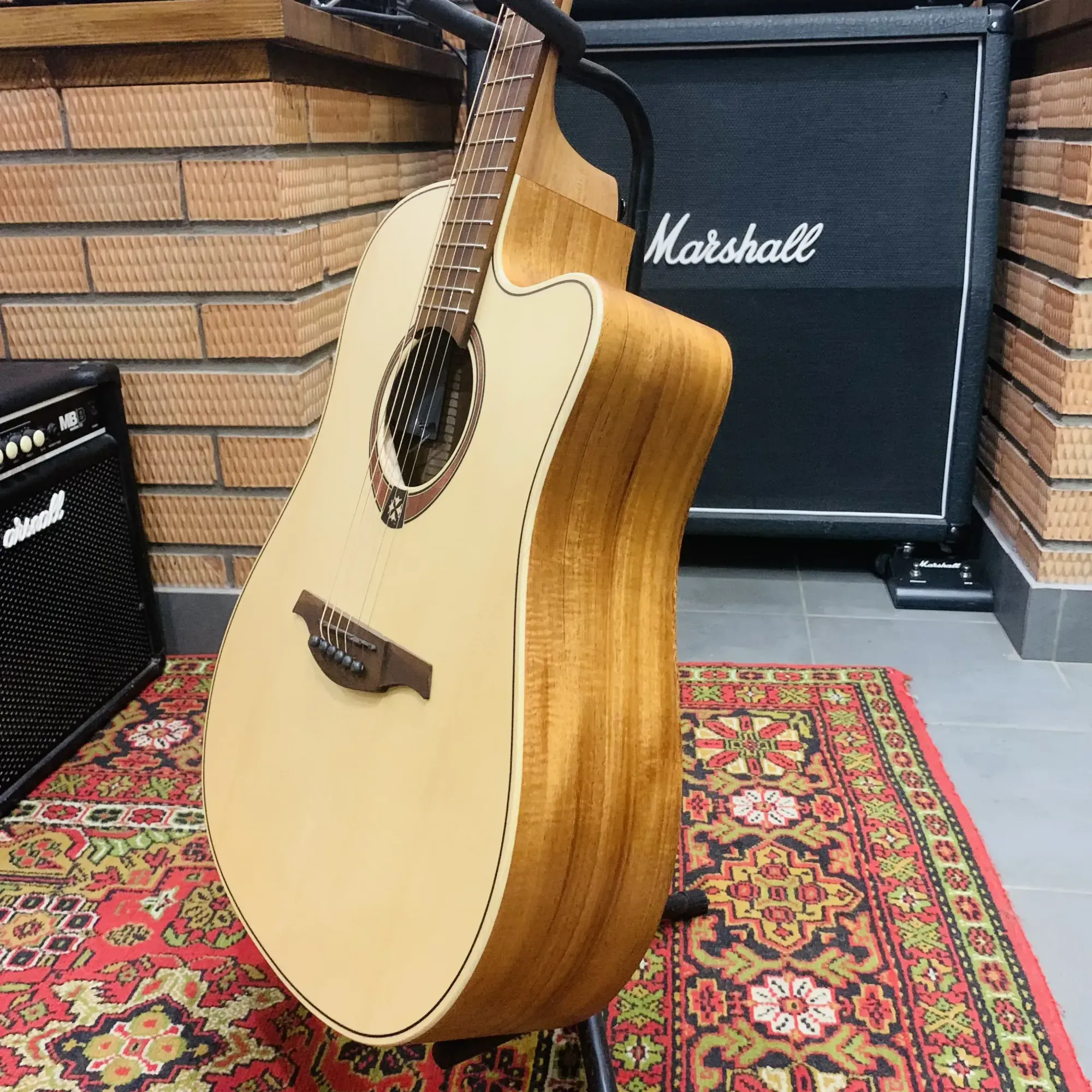 Изображение №6