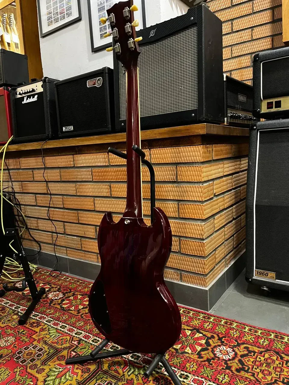 Изображение №11