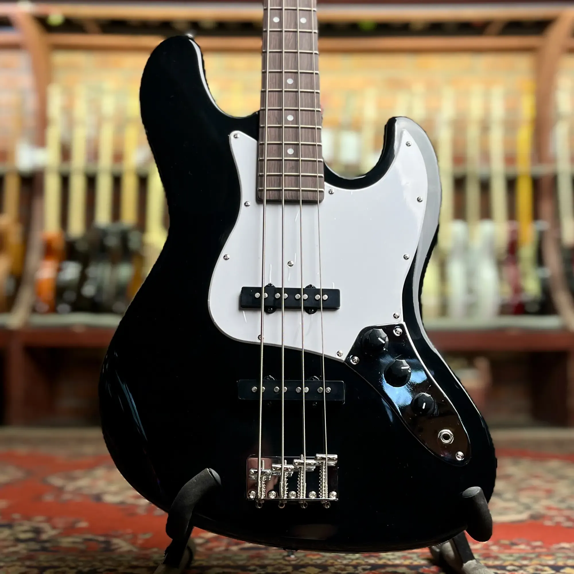 Бас-гитара J&D Guitars JB Jazz Bass Black