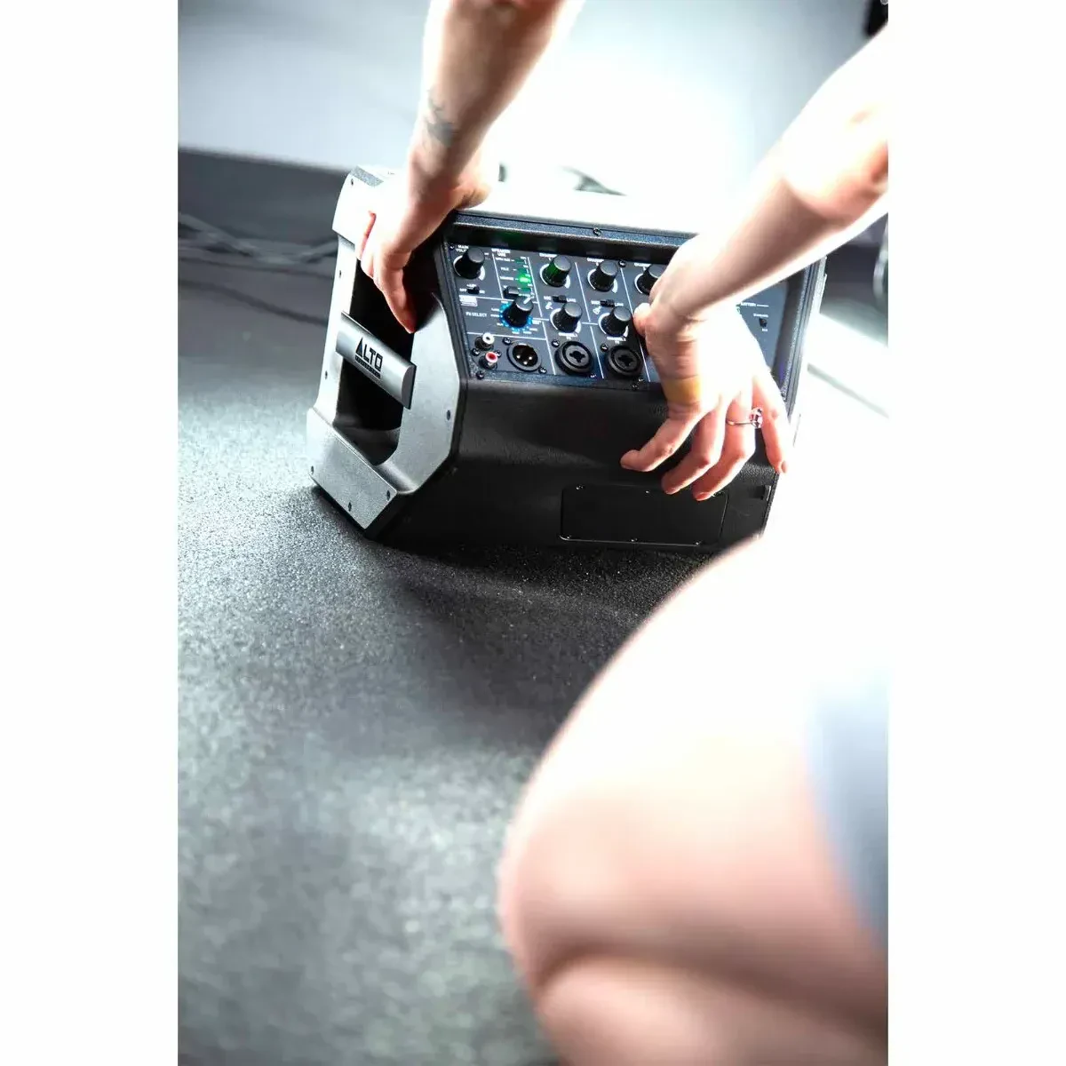 Изображение №12