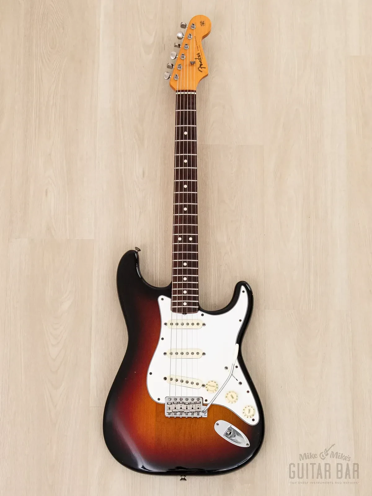 Электрогитара Fender Fullerton American Vintage 1962 Stratocaster SSS Sunburst w/case USA 1982