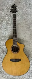 Электроакустическая гитара Breedlove Performer Pro Concert CE Natural с кейсом