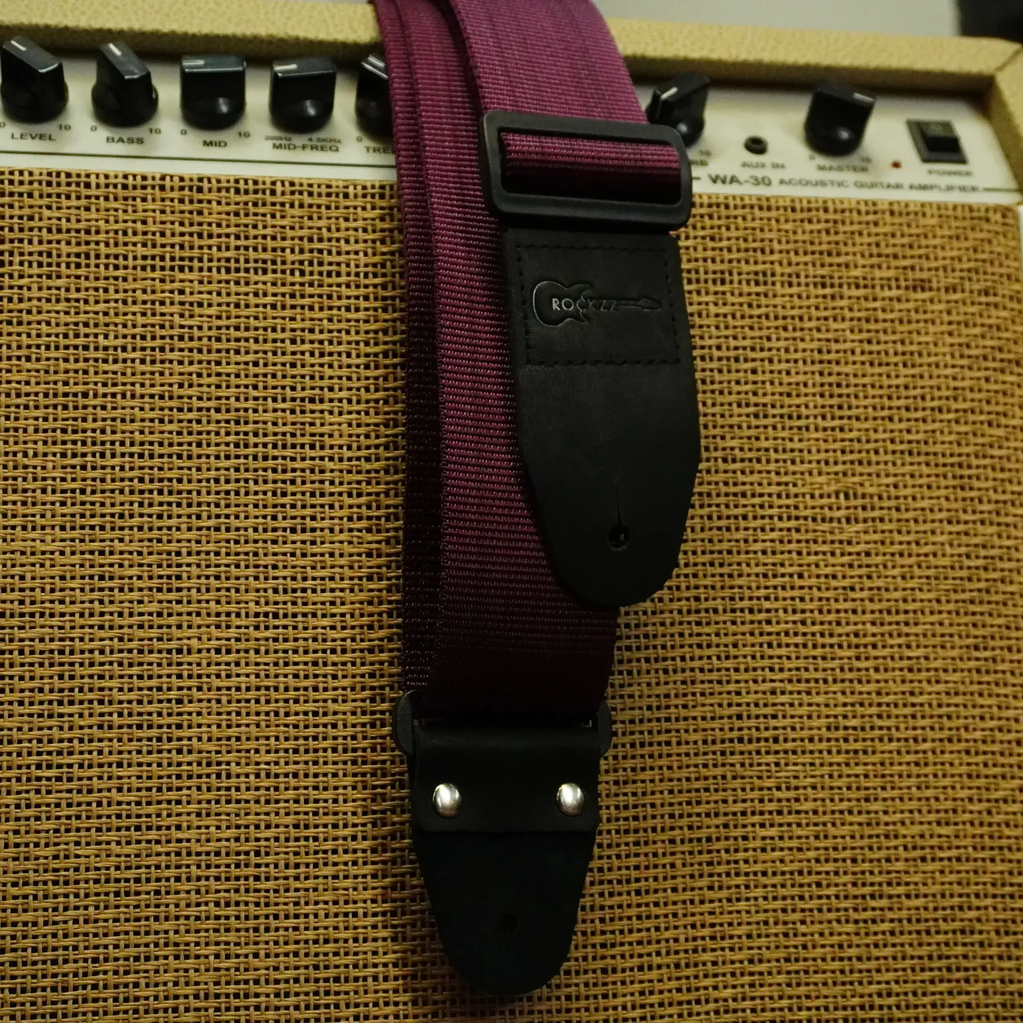 Ремень для гитары RKZ-003 нейлоновый винный