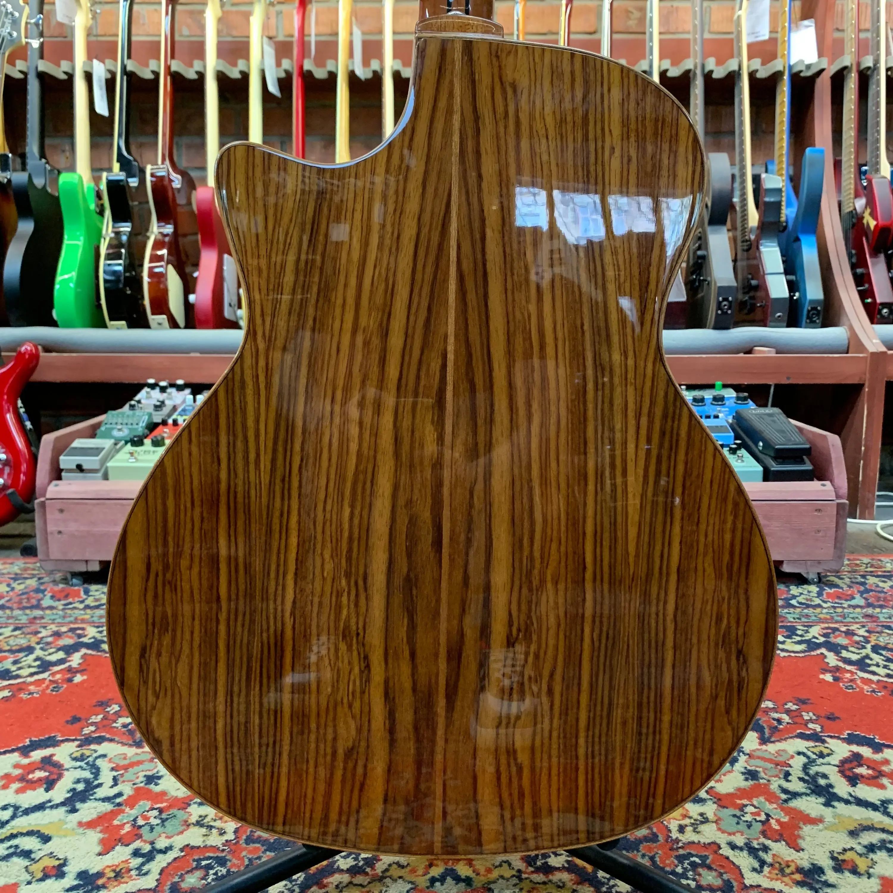 Изображение №4