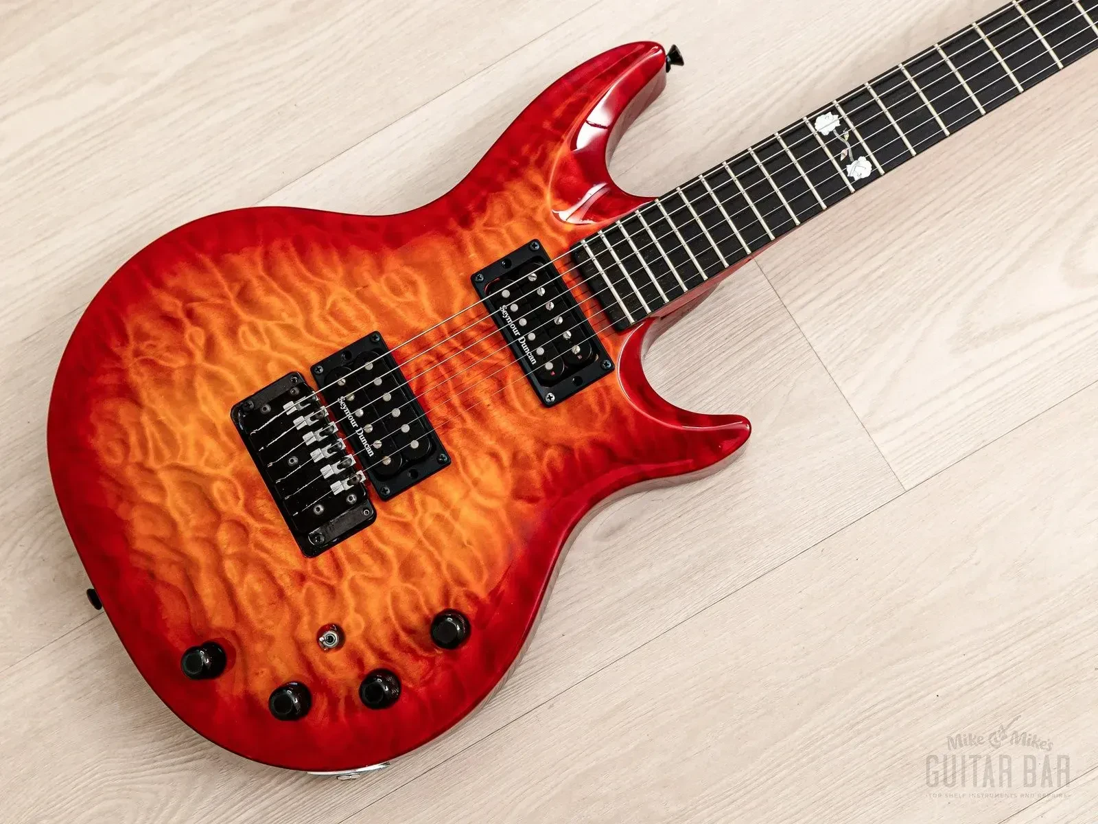 Б/У Электрогитара Dave Bunker MVP 2000 квилтованный топ вишнёвый санберст с кейсом