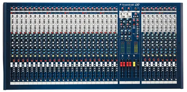 Аналоговый микшер Soundcraft LX7ii-32