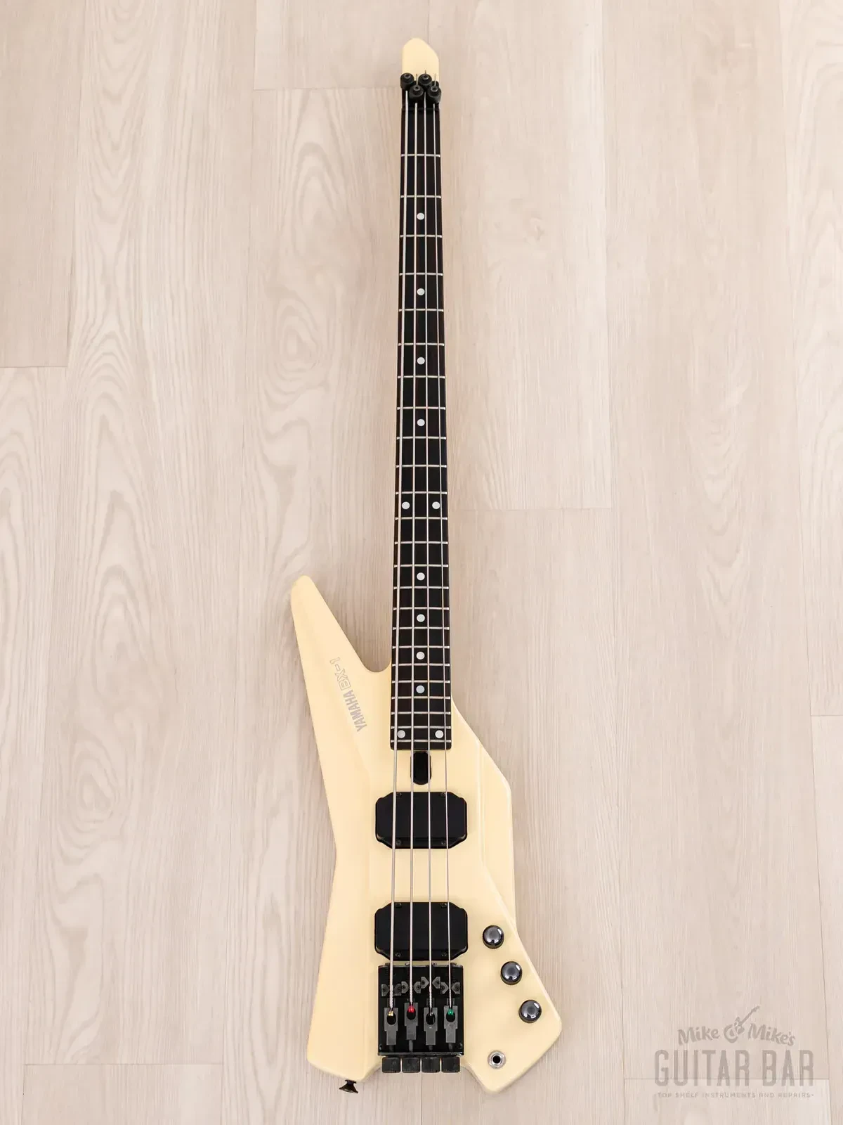 Бас-гитара Yamaha BX-1 HH White w/gigbag Japan 1985