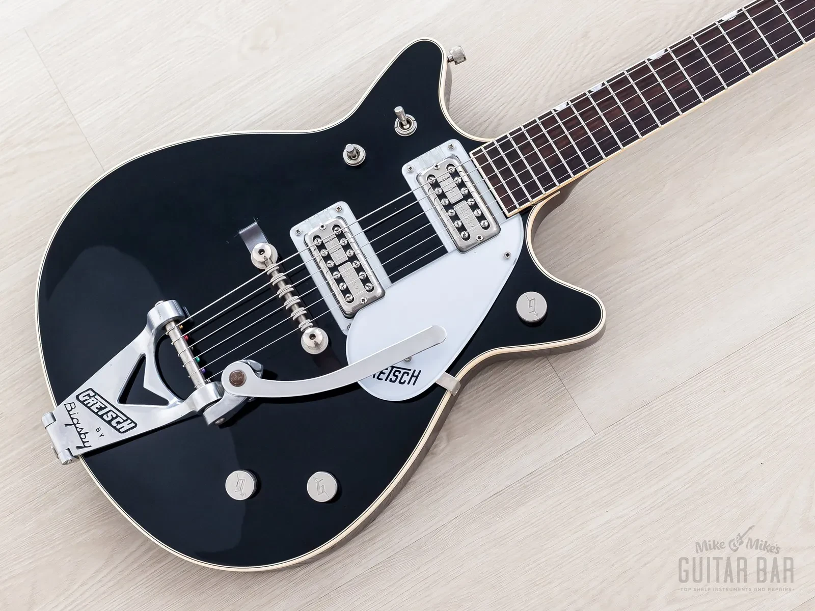 2000 Gretsch Duo Jet G6128T-62 Double Cutaway Electric Guitar Black w/ Case