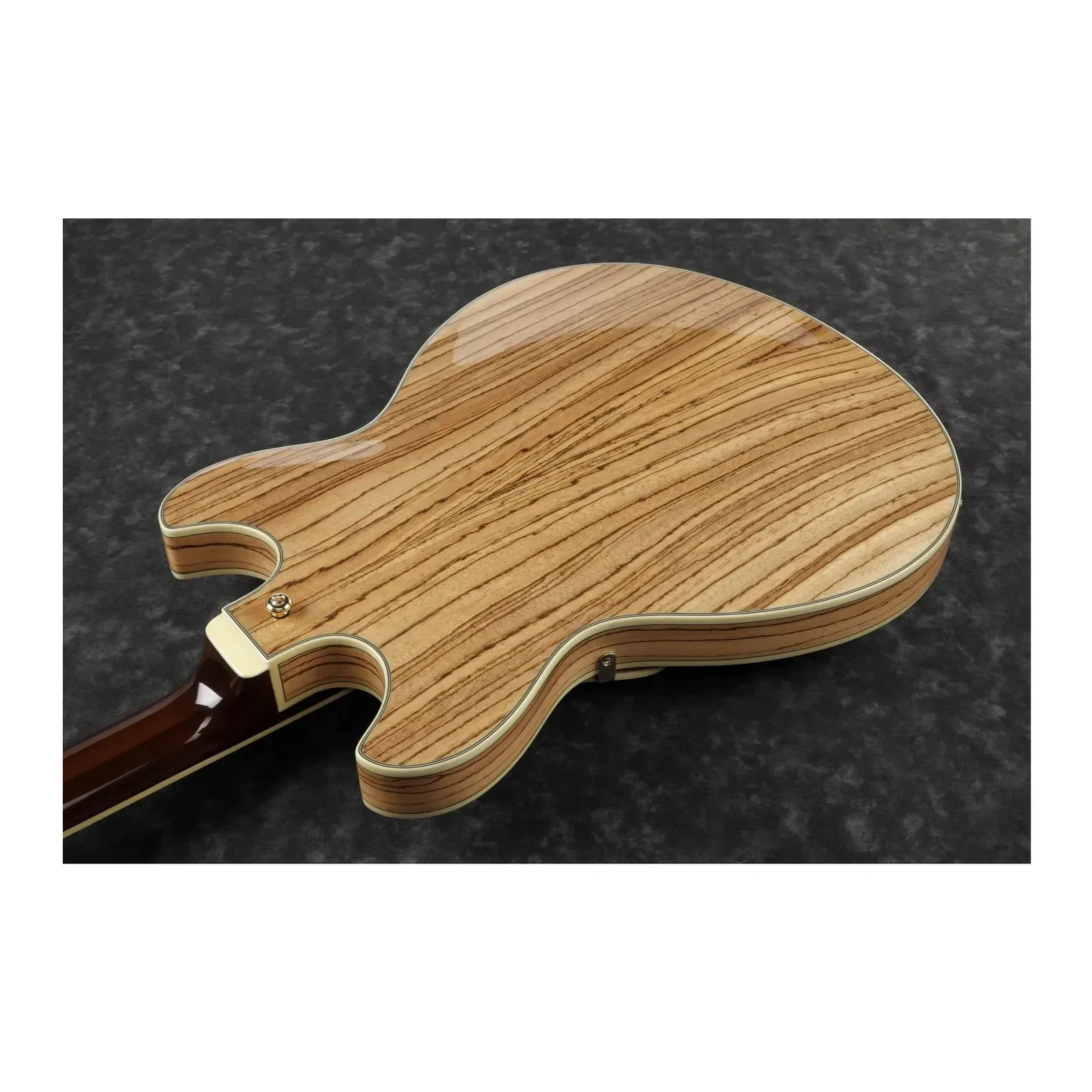 Изображение №6