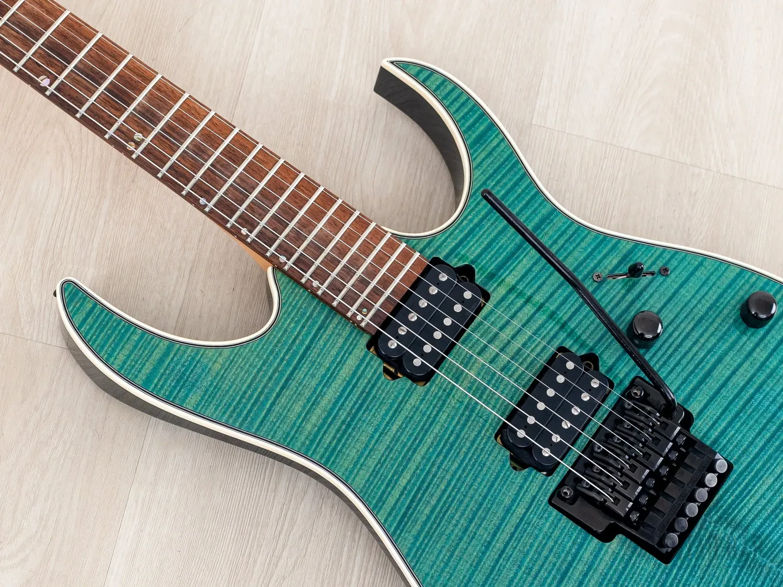 Изображение №6