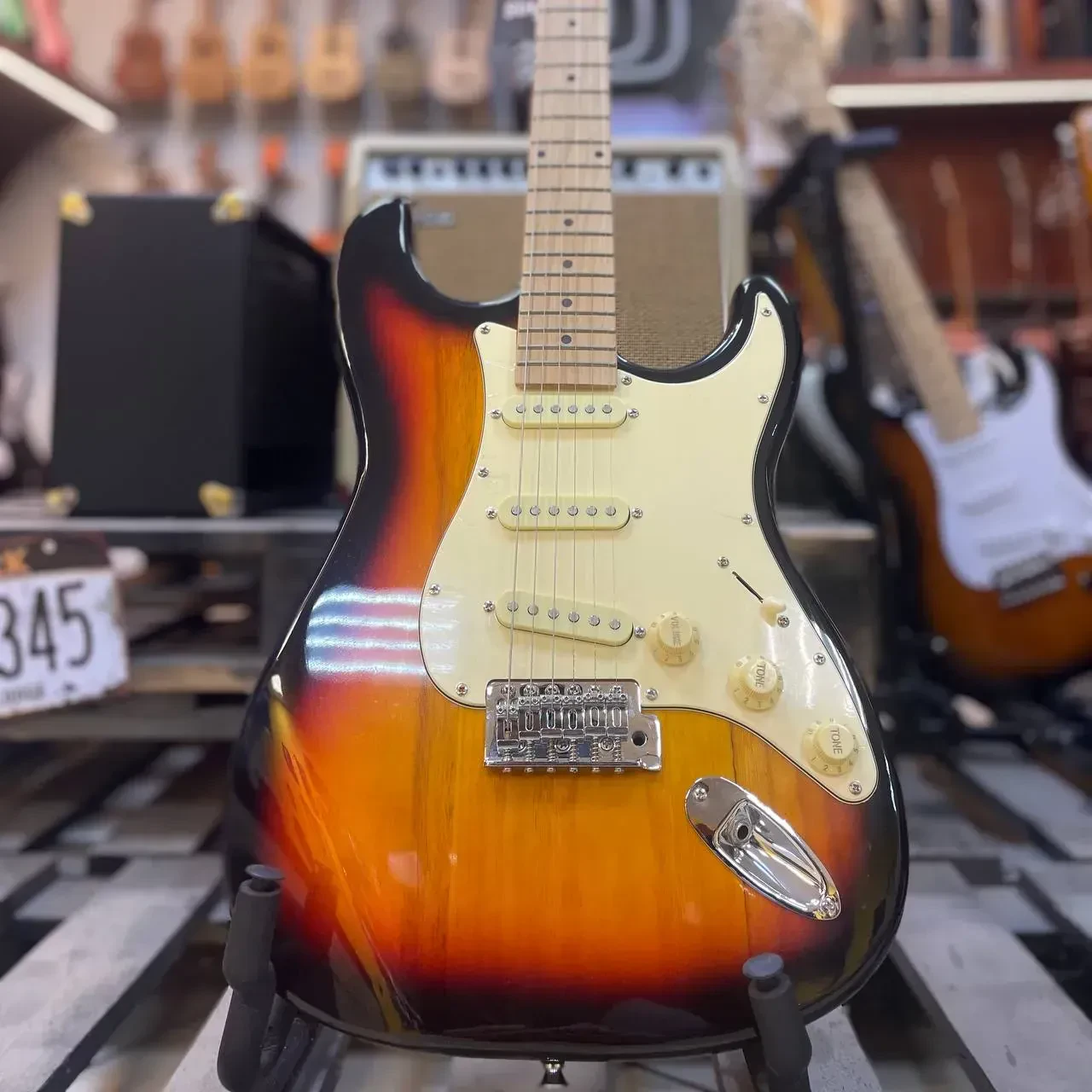 Изображение №6