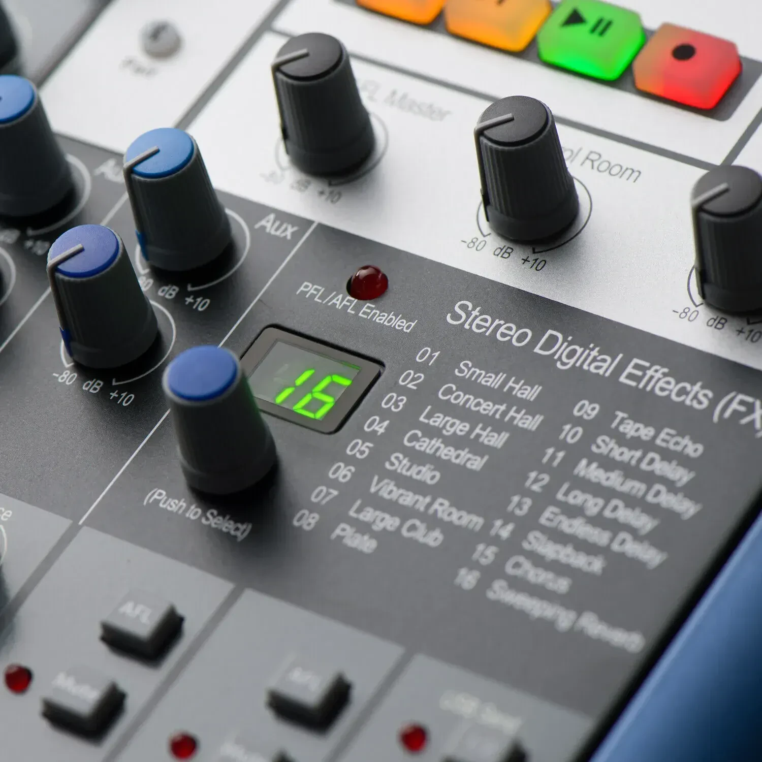 Изображение №7