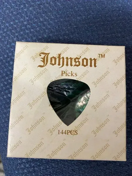 Box of 144 Johnson Green Pearloid Extra Heavy Gauge Celluloid Guitar Picks