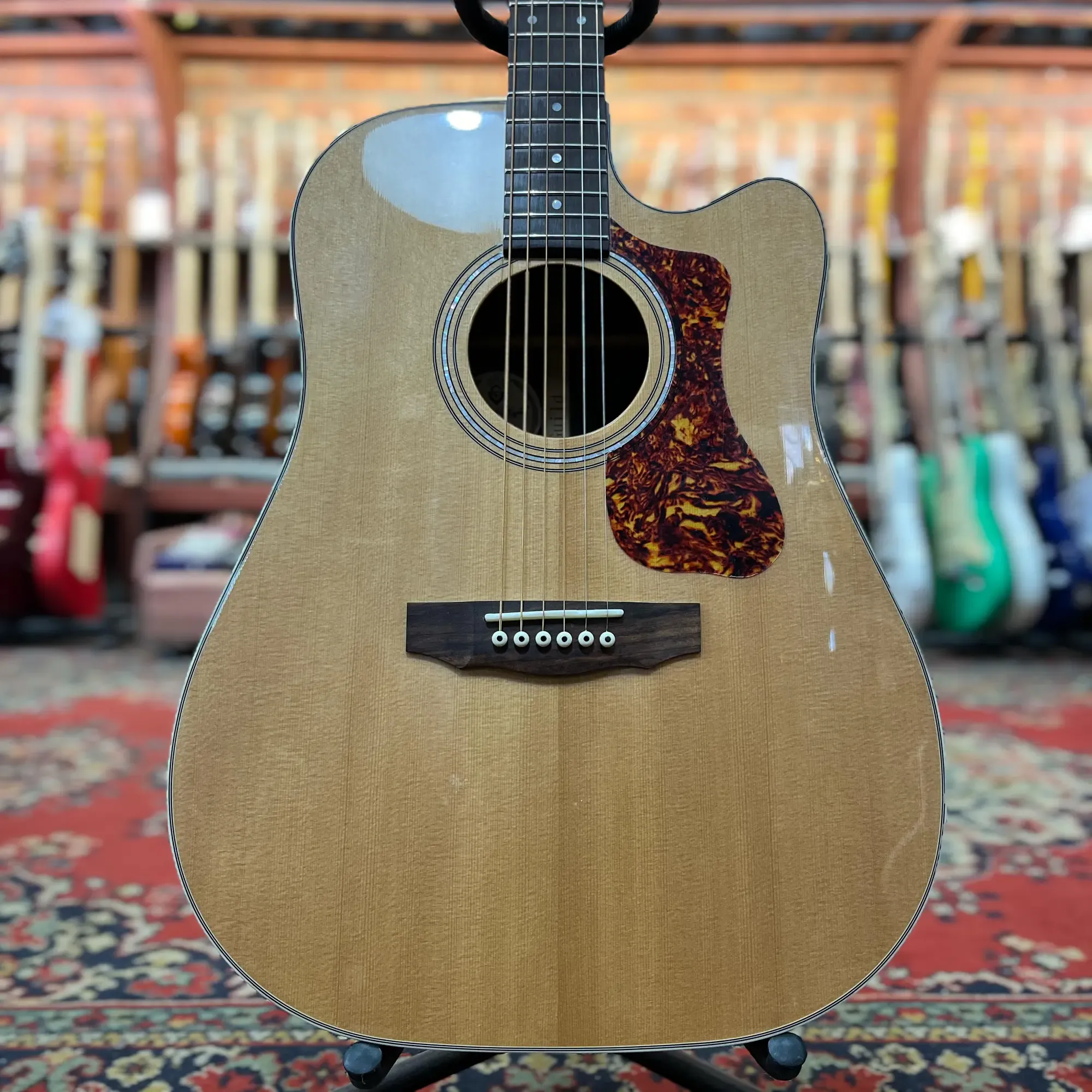 Электроакустическая гитара Guild D-150CE Westerly Collection Dreadnought Natural 2019