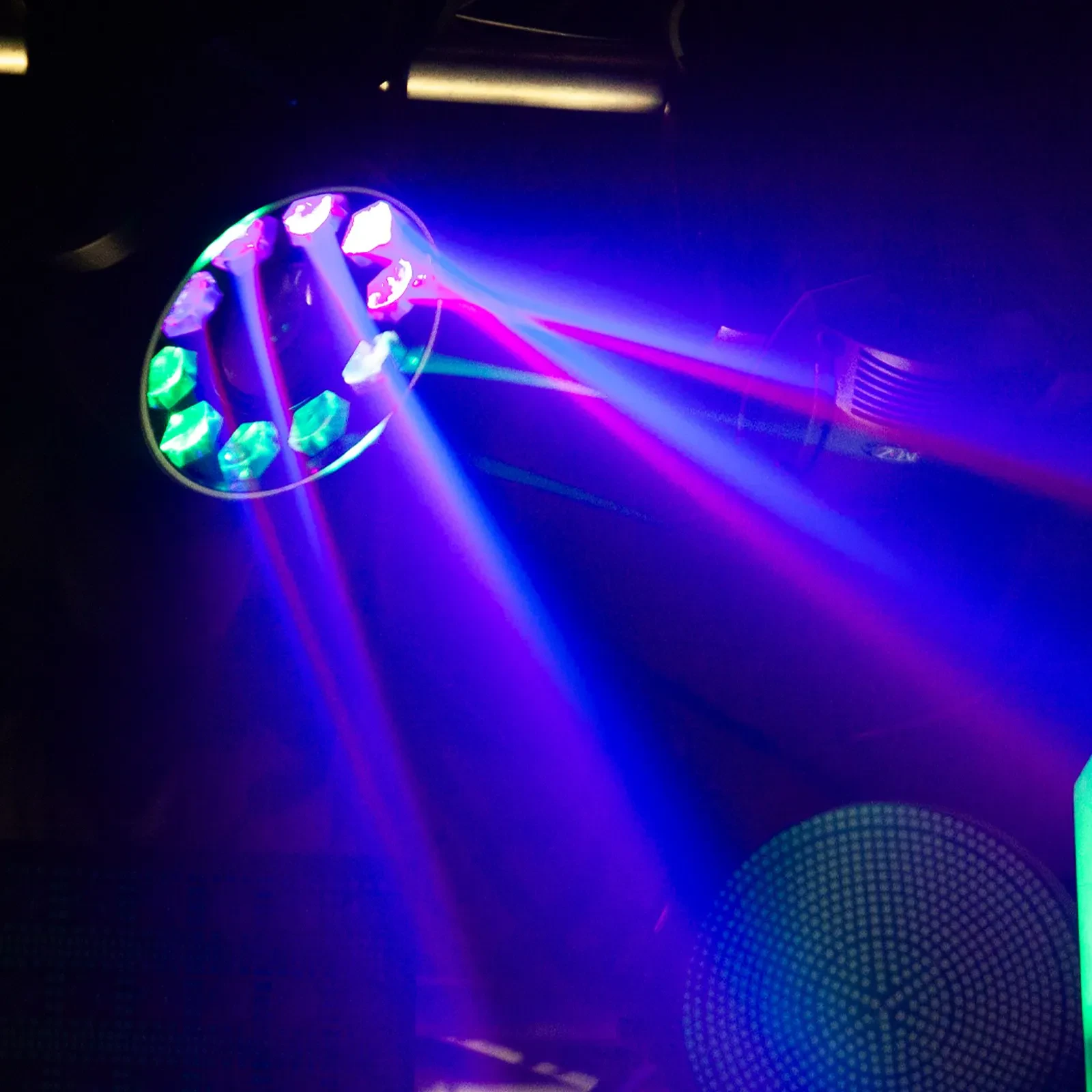 Изображение №11