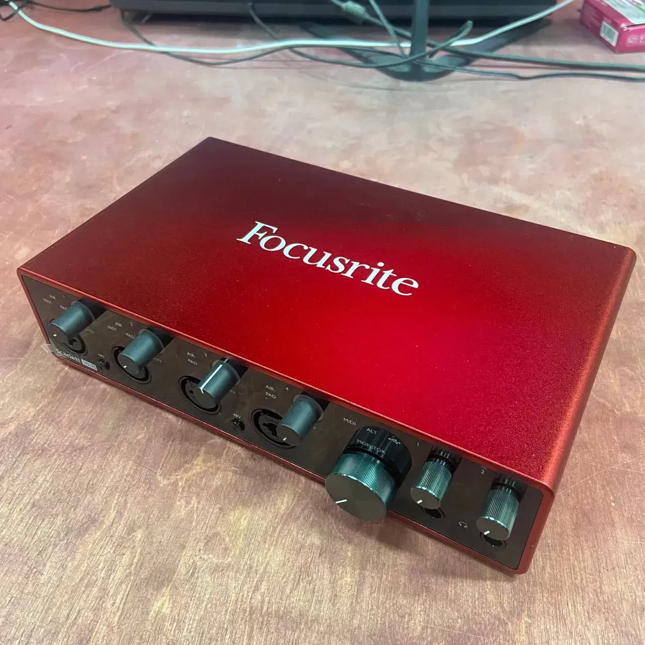 Изображение №6