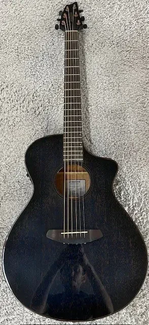 Электроакустическая гитара Breedlove Rainforest S Concert Abyss