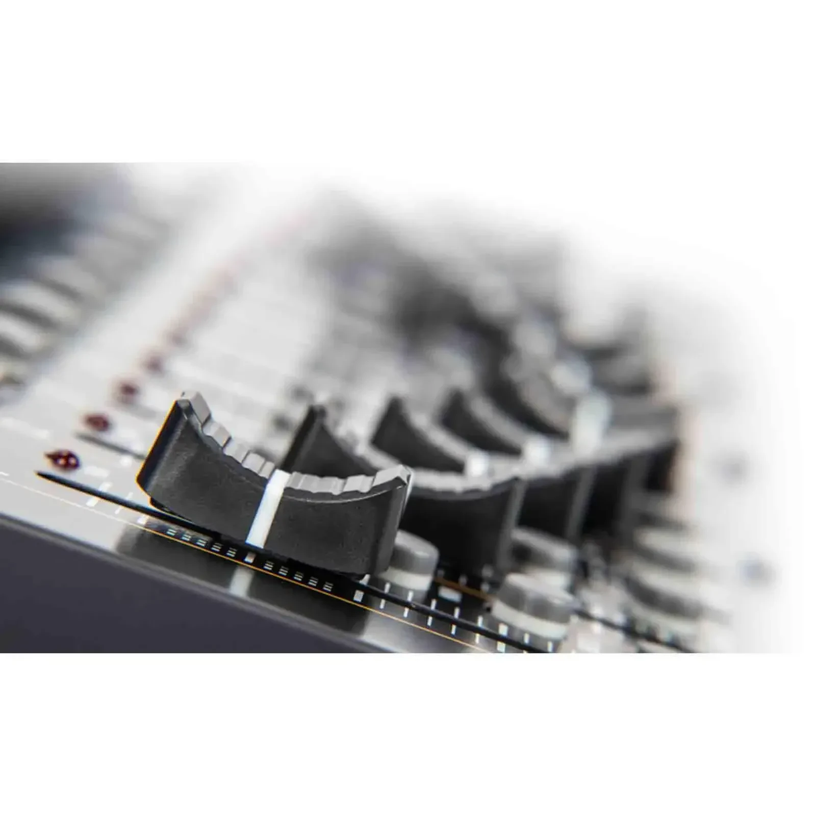 Изображение №8