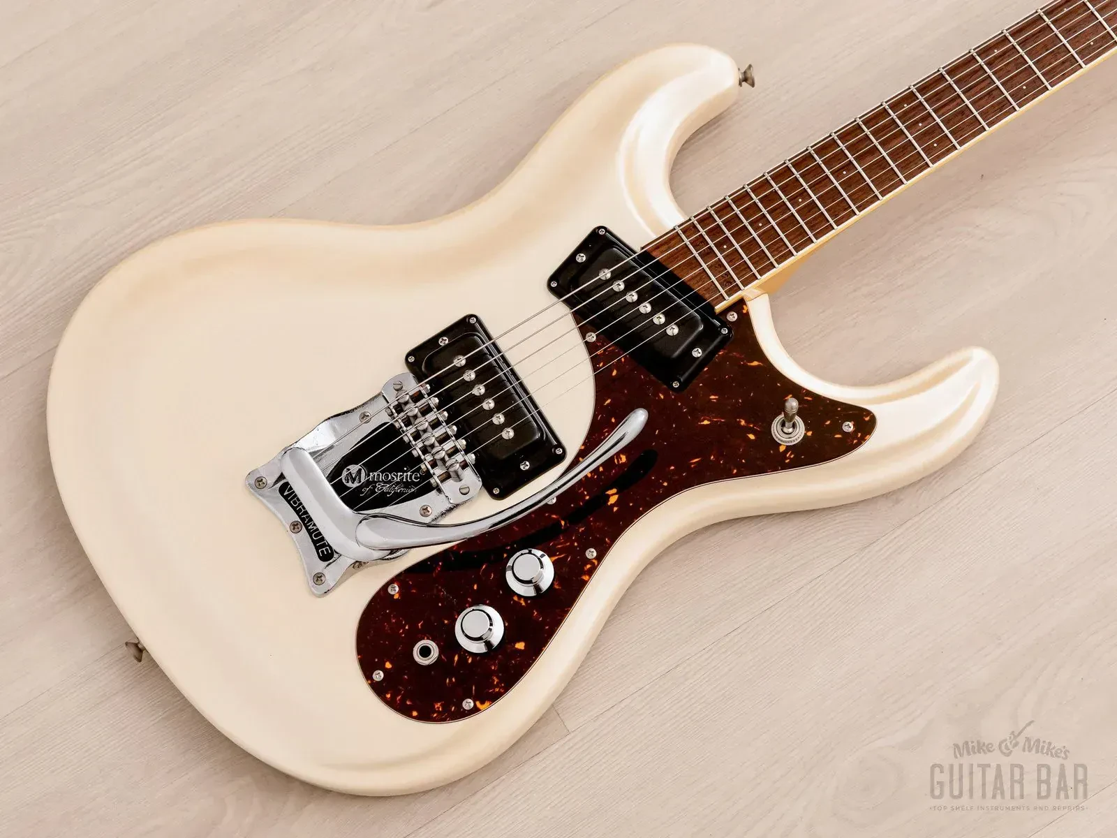 Б/У электрогитара Mosrite Ranger (Ventures Model-Style), Pearl White, с Vibramute
