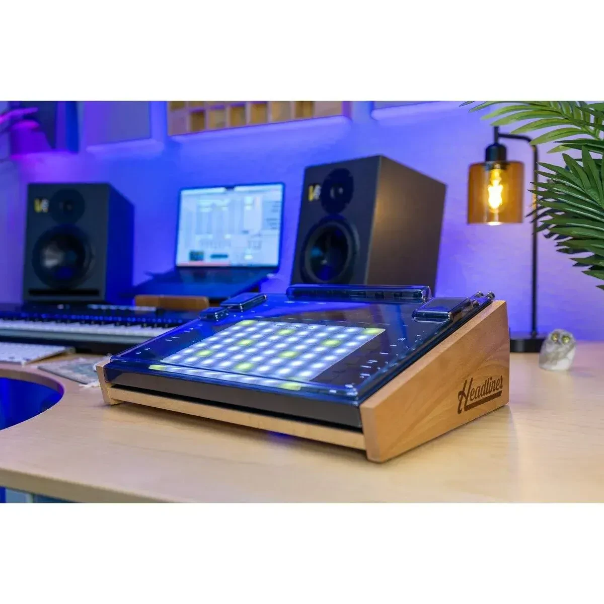 Изображение №5