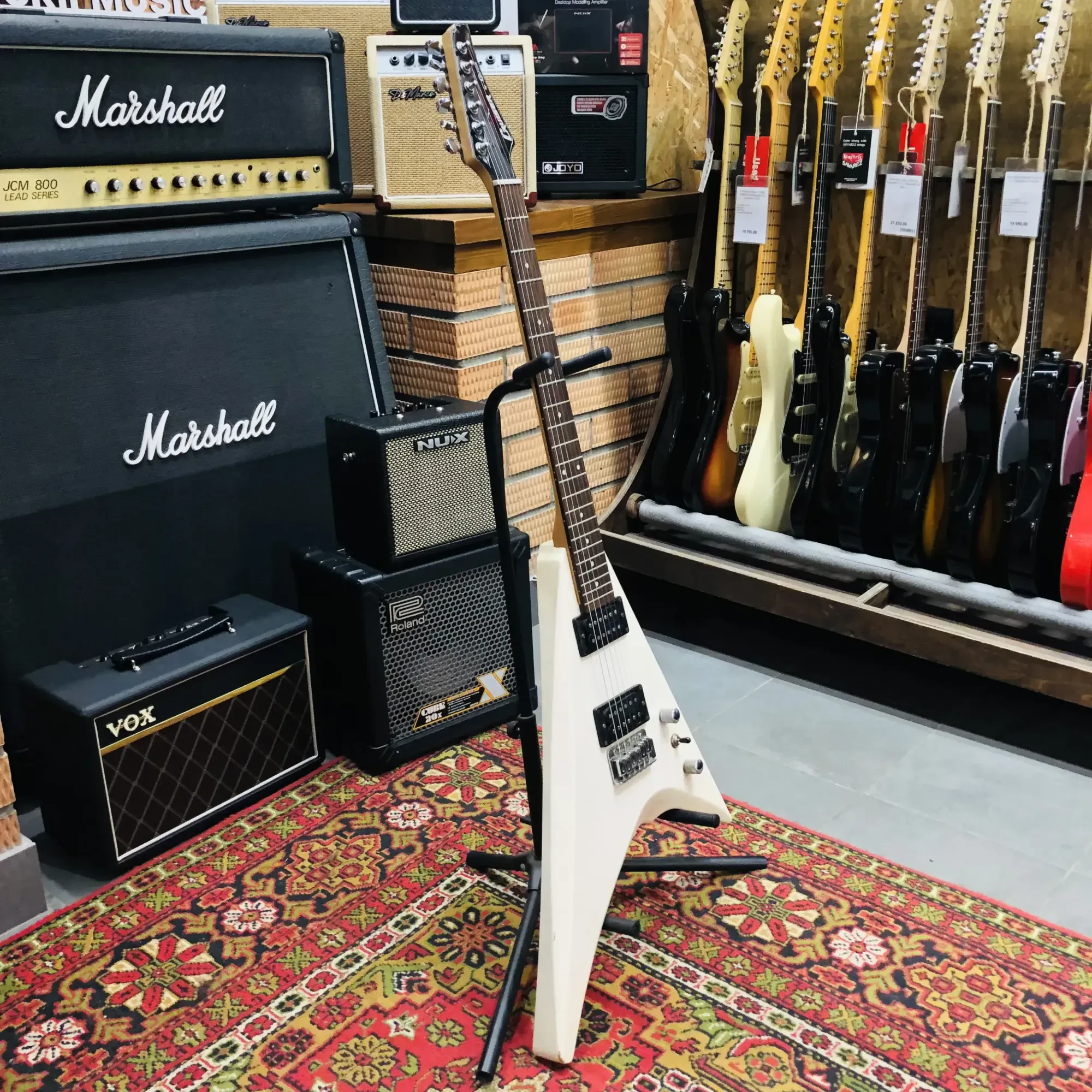 Изображение №5