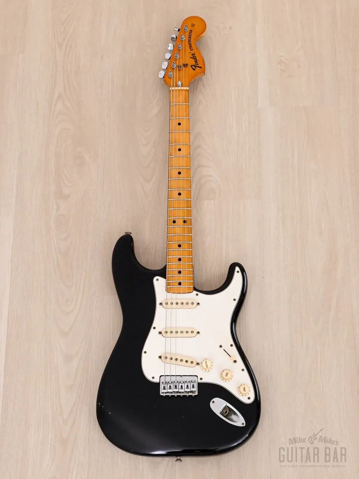 Электрогитара Fender Stratocaster Hardtail SSS Black w/case USA 1975